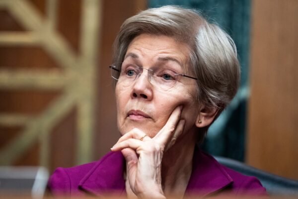 Warren warns about the ‘serious consequences’ of the shots of the Department of Education for Student Loans Warren warns about the 'serious consequences' of the shots of the Department of Education for Student Loans
