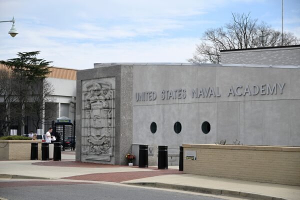 Military academies criticized for eliminating books related to Dei de Libraries