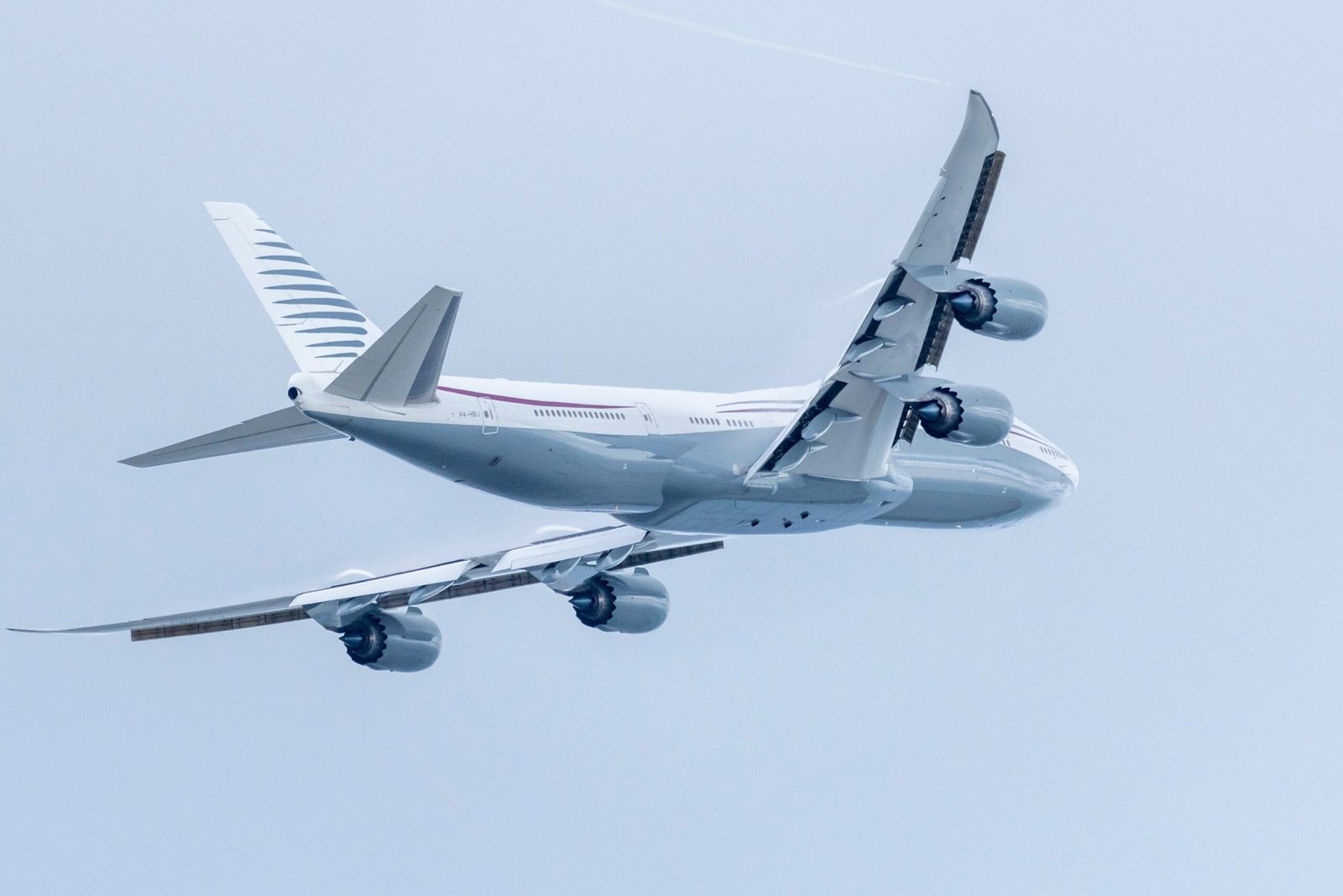 Photo: A 13 -year -old Boeing private plane that President Donald Trump toured to see the new features of hardware and technology and highlight the delay of the manufacturer of airplanes in the delivery of updated versions of the presidential aircraft Air Force One.