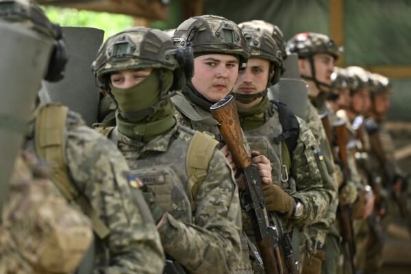 Trump predicts the 'great week' in the Russian-Ukraine peace conversations, Zelenskyy sees 'positive sign'