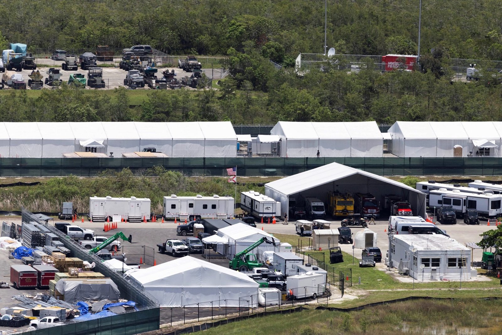 Judge temporarily blocks a greater construction of the Detention Center 'Aligator Alcatraz'