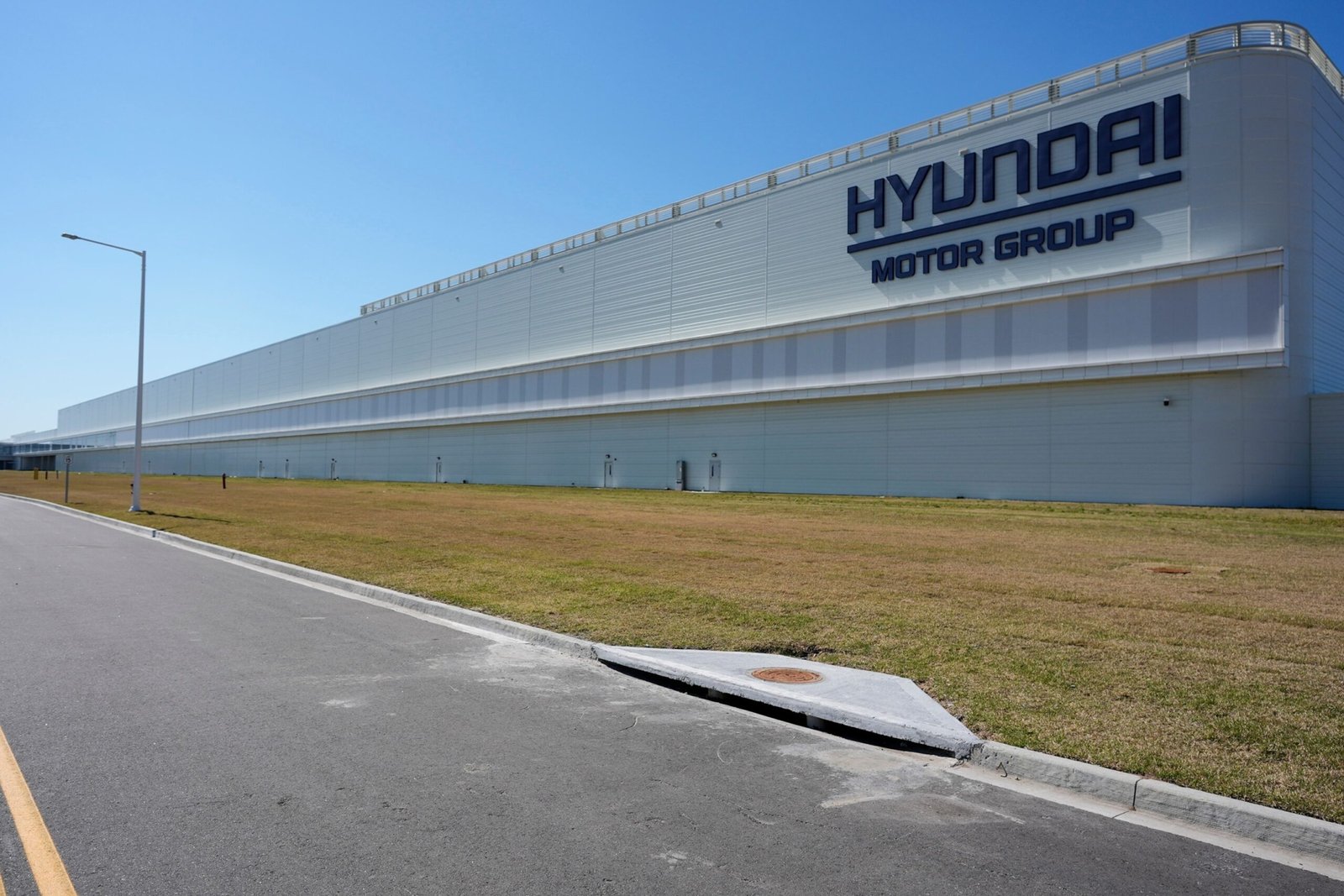 At least 450 people detained at the Hyundai plant in Georgia