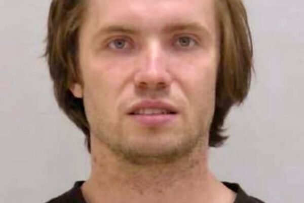 Manhunt running after a shot of an officer, critically injured in Northern Georgia