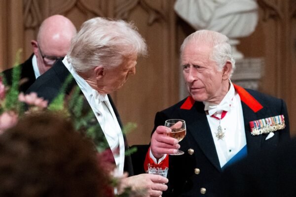 Photo: President Donald Trump and the king of Great Britain Toast of Rey Carlos III during an official state banquet at Windsor Castle in Windsor, Great Britain, on September 17, 2025.