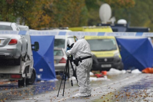 2 victims of attack of the Sinkagaga of Manchester, including 1 who died, run over by police shots, according to the police 2 victims of attack of the Sinkagaga of Manchester, including 1 who died, run over by police shots, according to the police