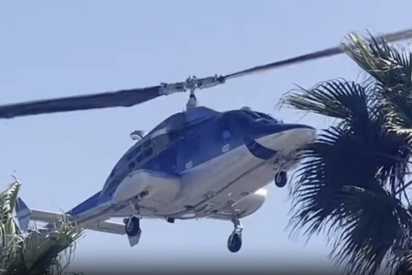 5 hospitalized after helicopter crashes in Huntington Beach, California 5 hospitalized after helicopter crashes in Huntington Beach, California