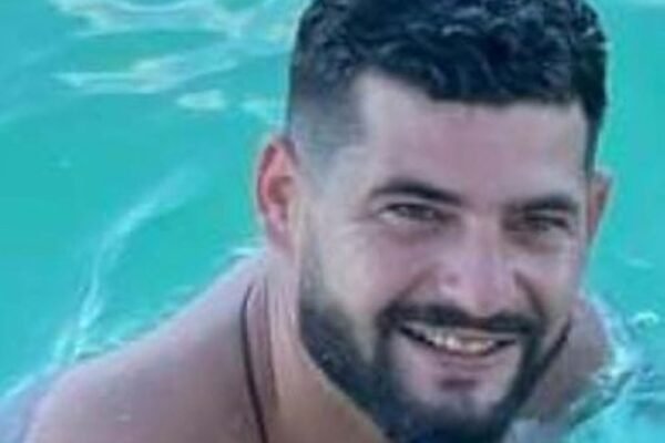 Brother of 2 Israeli hostages fights for their return: “They are survivors” Brother of 2 Israeli hostages fights for their return: "They are survivors"