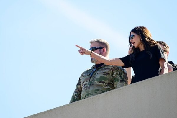 Homeland Security Sec. Kristi Noem visits ice facility at downtown Portland protests Photo: Court battles continue as Trump tries to deploy National Guard to Portland, Oregon