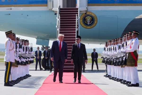 Trump arrives in Asia for a week of key talks, including with China’s Xi PHOTO: Donald Trump, Anwar Ibrahim
